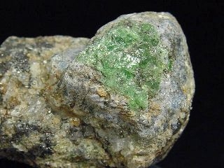 Tanzanite + Tsavorite specimen 40 mm - Merelani, Tanzania