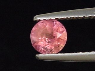 Pezzottaite 5mm round - fine color - Ambatovita, Madagascar