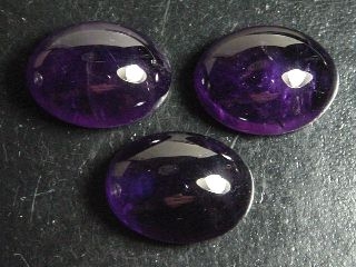 Amethyst 20 x 15 mm - oval cabochon - Brazil
