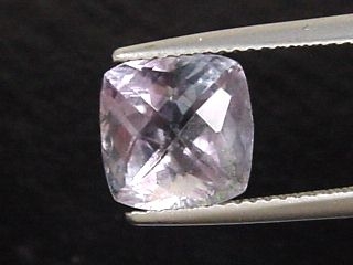 Fluorite 4,29 Ct. - bright violet - cushion & checker cut