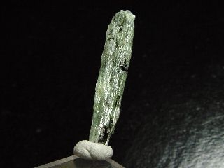 Kyanite / Disthen - 36 mm green crystal - Tanzania