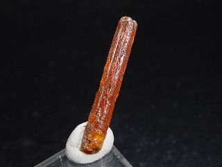 Kyanite / Disthen - 29 mm rare orange crystal - Tanzania