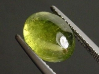 Vesuvianite / Idocrase - 3,67 Ct. cabochon - Sri Lanka