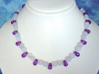 Chalcedony & Amethyst drops necklace 186 Ct.