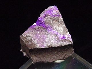 Sugilite specimen 14 mm - untreated - Southafrica