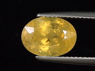 Scheelite 7,08 Ct. rare - faceted oval Mexico