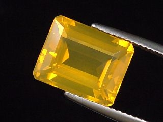 Fire Opal 4,23 Ct. - finest octagon - Mexiko