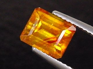 Sphalerite 2,57 Ct. vibrant redorange - octagon cut