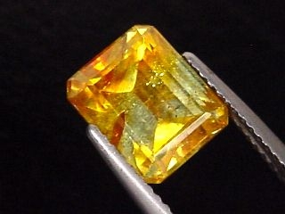 Sphalerite 4,69 Ct. intense yellow orange - octagon cut