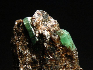 Smaragd Kristall Stufe 50 mm - Habachtal, Österreich