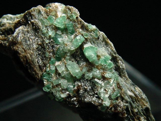 Smaragd Kristall Stufe 36 mm - Habachtal, Österreich