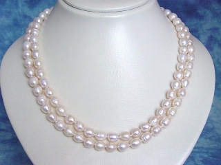 118 cm long pearl necklace - fine 9-10 mm baroque pearls
