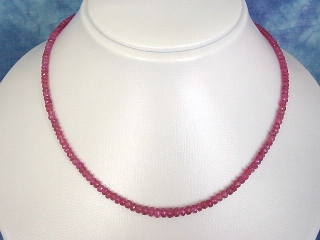 Red Tourmaline necklace 58,30 Ct. fine faceted
