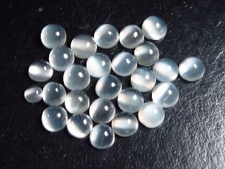 Moonstone 23,92 Ct. cabochons lot - 25 pieces