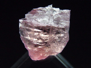 Pezzottait Kristall 14 mm selten - Ambavalosa, Madag.