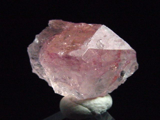 Pezzottait Kristall 13,5 mm selten - Ambavalosa, Madag.