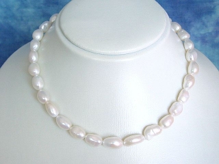 Baroque pearls necklace 197,70 Ct. white 12-15 mm pearls