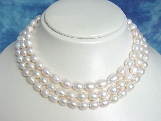 118 cm long Pearl necklace - fine 9-10 mm baroque pearls
