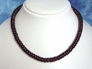 Garnet necklace 365 Ct. fine polished - dark red Garnet
