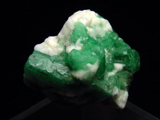 Preview: Smaragd Kristall Stufe 26 mm - Nova Era, Brasilien Preview: Smaragd Kristall Stufe 26 mm - Nova Era, Brasilien