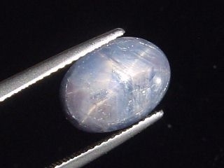 Blue Star Sapphire 6,88 Ct. - oval cabochon - Sri Lanka