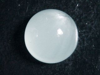 Aquamarine 8,17 Ct. bright blue - round cabochon