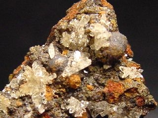 Adamine specimen 15 mm - white crystal clusters - Utah, USA