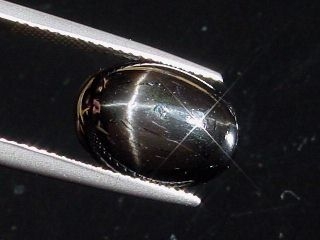 Star Diopside 7,82 Ct. fine star oval cabochon