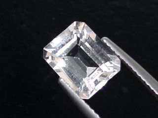 White Topaz 2,91 Ct. - octagon 9 x 7 mm