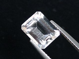 White Topaz 2,89 Ct. - octagon 9 x 7 mm