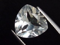 White Topaz - 7,07 Ct. - 12 x 12 mm trillion (254c)