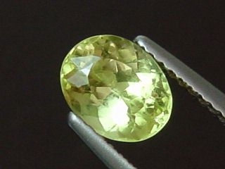 Chrysoberyl 1,40 Ct. - oval - Brazil
