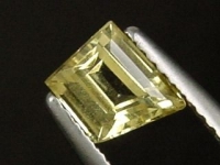 Chrysoberyl 1,00 Ct. - fancy collector cut - Brazil