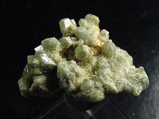 Demantoid specimen 33 mm - fine crystals - Madagascar