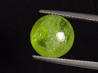 Peridot 7,95 Ct. - Apfelgr�n - 11,5 mm rund Cabochon