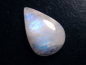 Preview: Regenbogenmondstein 25,49 Ct. Tropfen Cabochon 27 x 18 mm