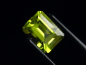 Preview: Peridot 1,88 Ct. apple green - 8 x 6 mm octagon Sri Lanka