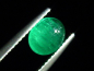Preview: Smaragd 1,14 Ct. feines Grün 7 x 6 mm Oval Cabochon Brasilien