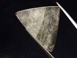 Wüstenglas 9,72 Ct. Trillion Cabochon