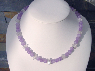 Amethyst necklace with Quartz crystals 212,40 Ct.