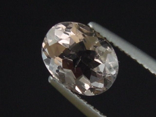 Fluorit 2,23 Ct. beige Oval - Minas Gerais, Brasilien