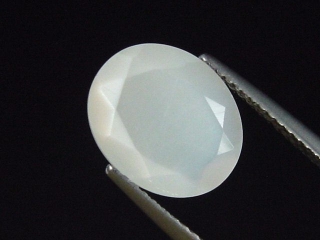 Facet cut Moonstone 3,68 Ct. oval