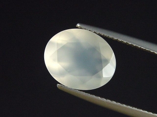Facet cut Moonstone 3,91 Ct. oval