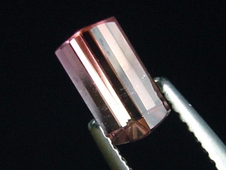 Turmalin rosa 1,00 Ct. Baguette 8 x 4 mm Brasilien