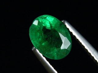 Emerald 1,14 Ct. fine green oval