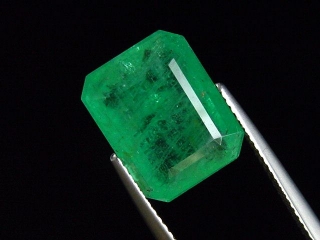 Emerald 8,92 Ct. fine green octagon