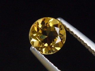 Goldberyll / goldener Edelberyll 0,85 Ct. Rund 6 mm Brasilien