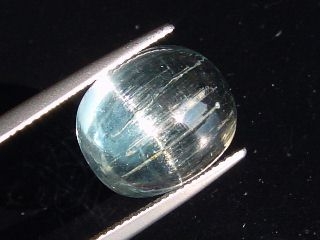 Aquamarine cat's eye 10,14 Ct. - oval cabochon Brazil