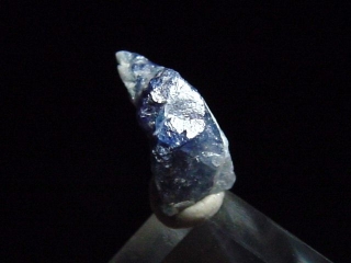 Benitoite crystal 6,5 mm - San Benito Co., California, USA
