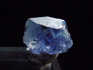 Benitoite crystal 5,5 mm - San Benito Co., California, USA